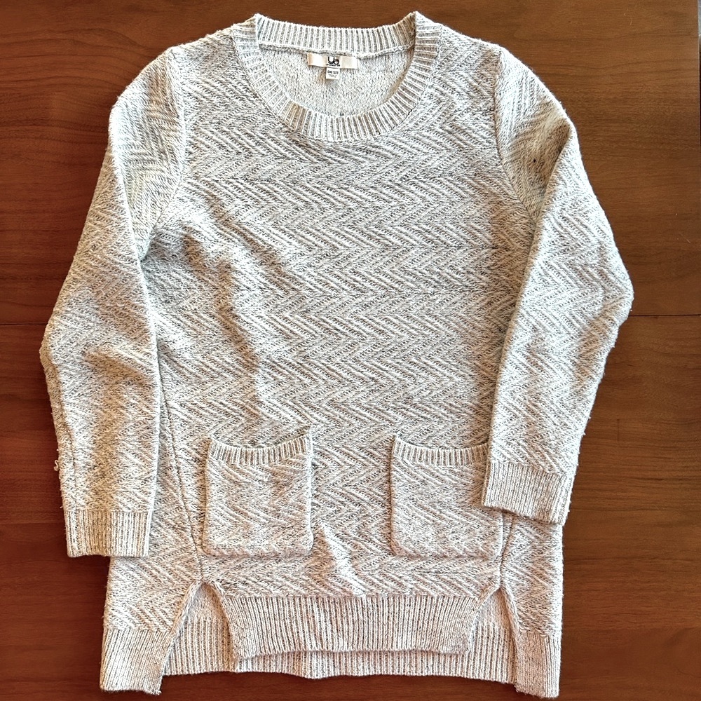 Ya Los Angeles One Size Sweater